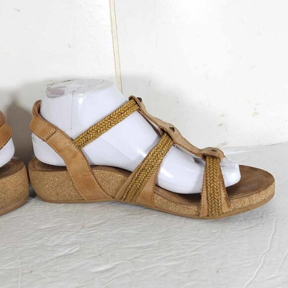 Taos Women’s Eleanor US9-9,5 Camel Leather Banded Wedge Strappy Sandals - Picture 8 of 13